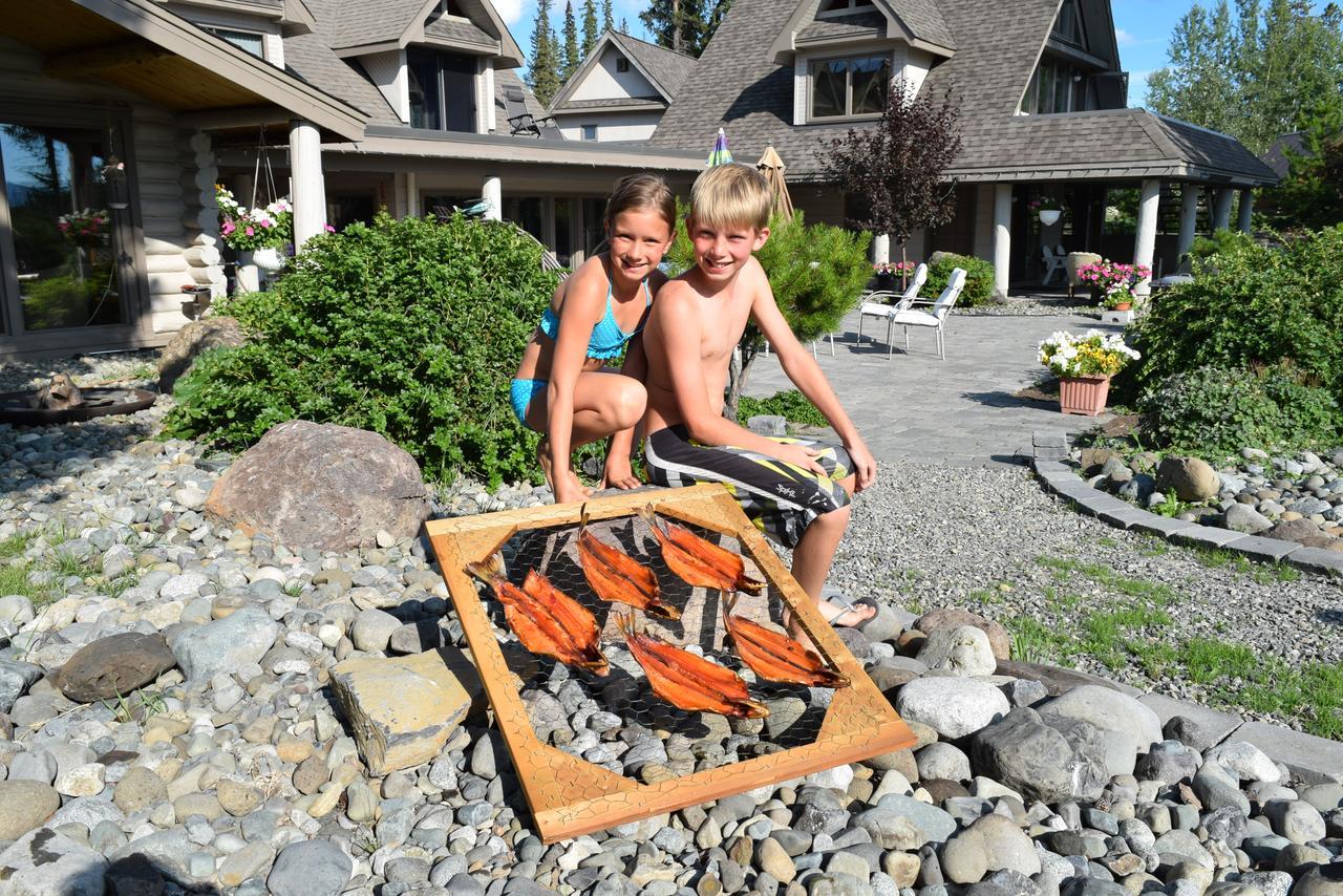 Retreat Wilderness Inn Nimpo Lake Eksteriør bilde